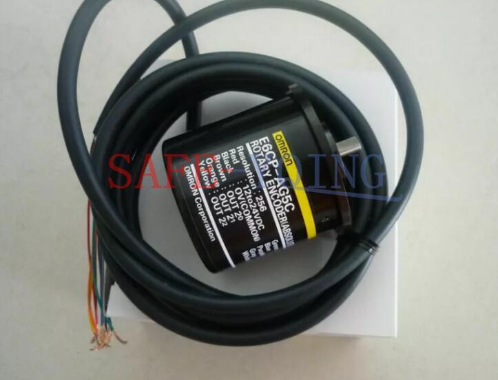 One New E6CP-AG5C OMRON Absolute Rotary Encoder 256P/R E6CPAG5C