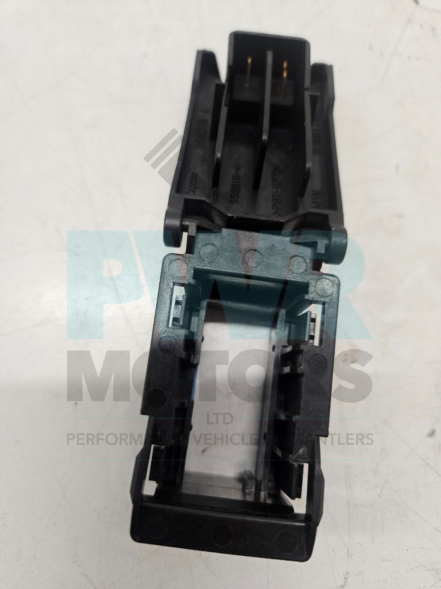 BMW X5 E53 OBD Plug Socket 8408030