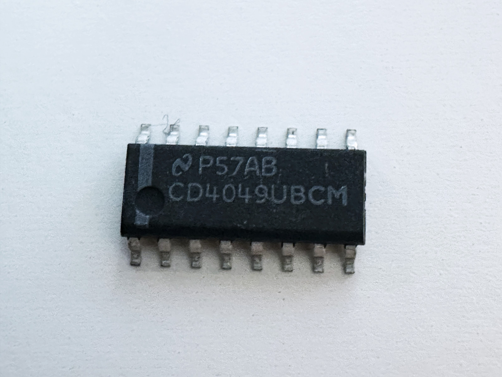 10PCS CD4049UBCM National Hex Inverting Buffer Logic Level Converter SOIC-16