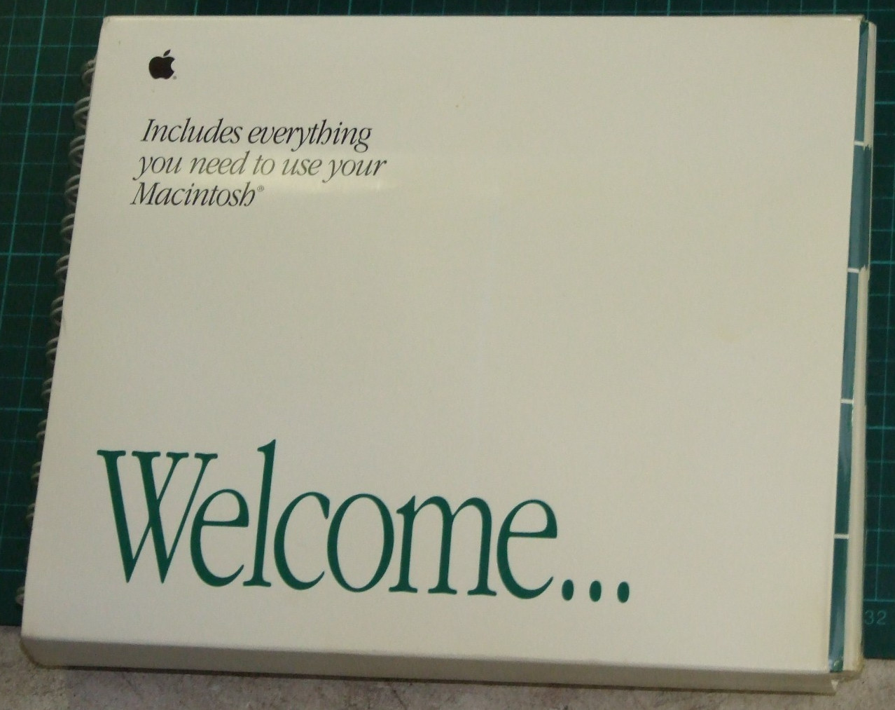 Apple Welcome pack for vintage Mac Macintosh Classic with restore disks