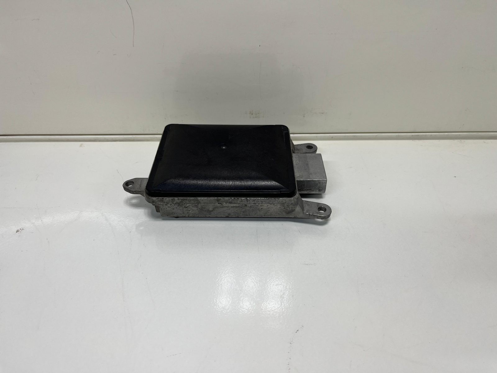 2012-2018 BMW 640i Blind Spot Control Unit 6862476