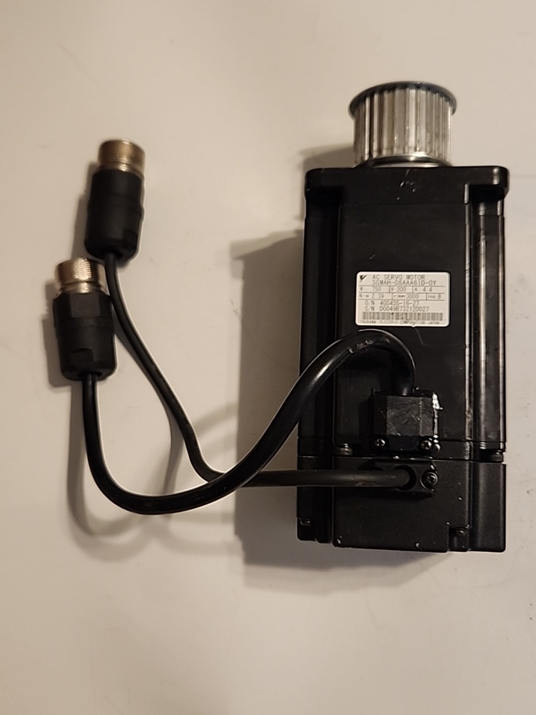 Yaskawa Electric Used AC servo motor SGMAH-08AAA61D-OY 200V 750W - Free Shipping