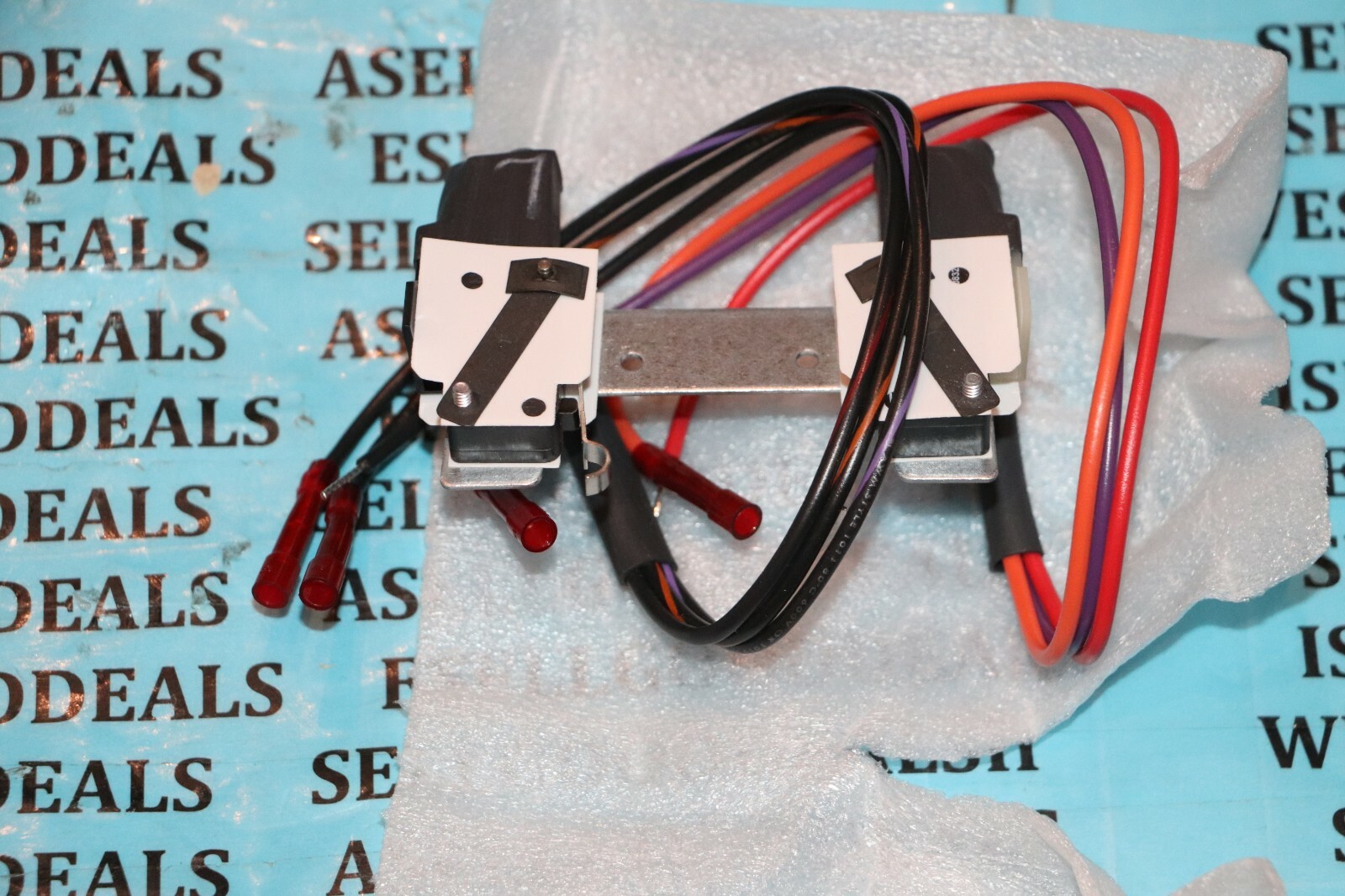 Honeywell 220736B Internal Aux Switch Kit New