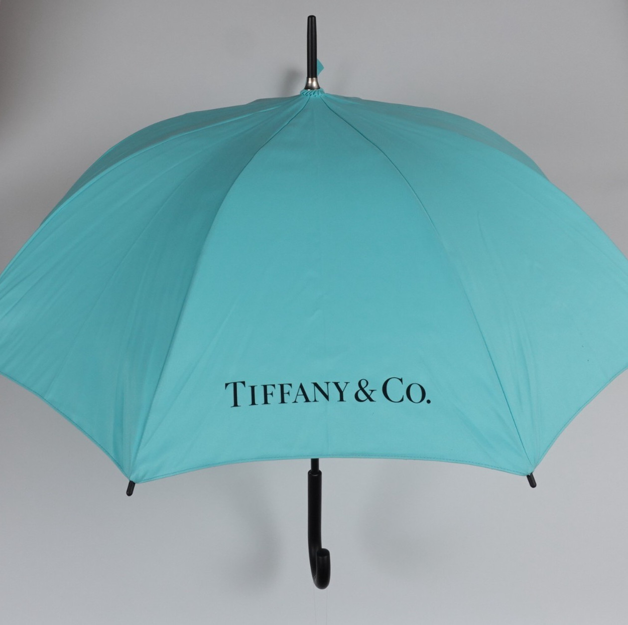 Rare Tiffany & Co 40” Umbrella Long Black Plastic Handle Fully Automatic Staff
