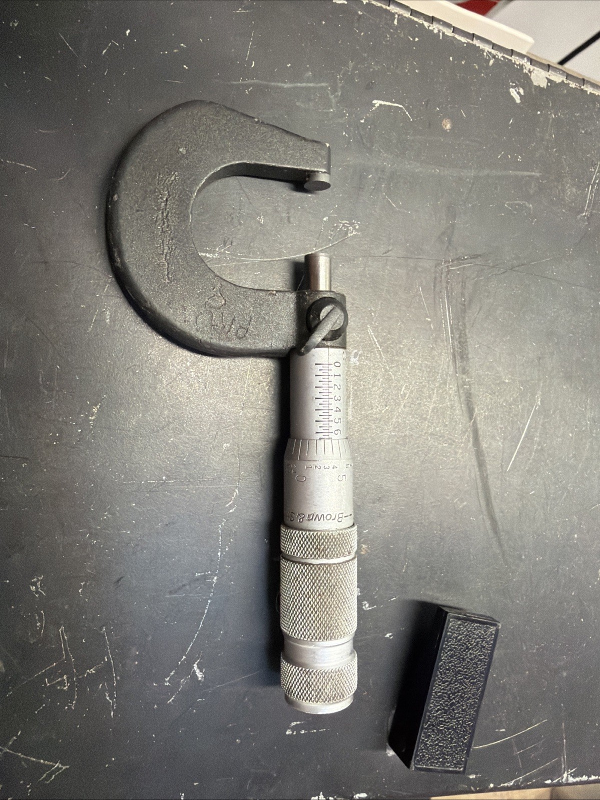 Brown & Sharpe 0-1" Micrometer