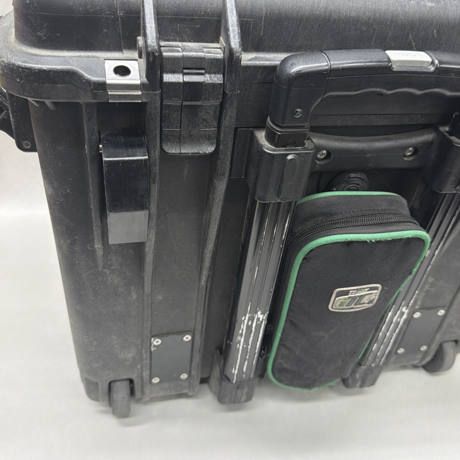 Summitek Kaelus iQA700LB Passive Intermodulation (PIM) Analyzer TESTED WORKING