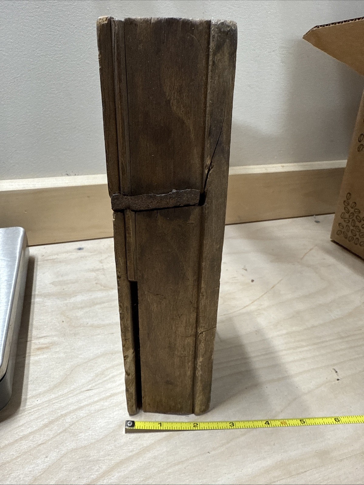 Unmarked Wooden Plane (listing #16)