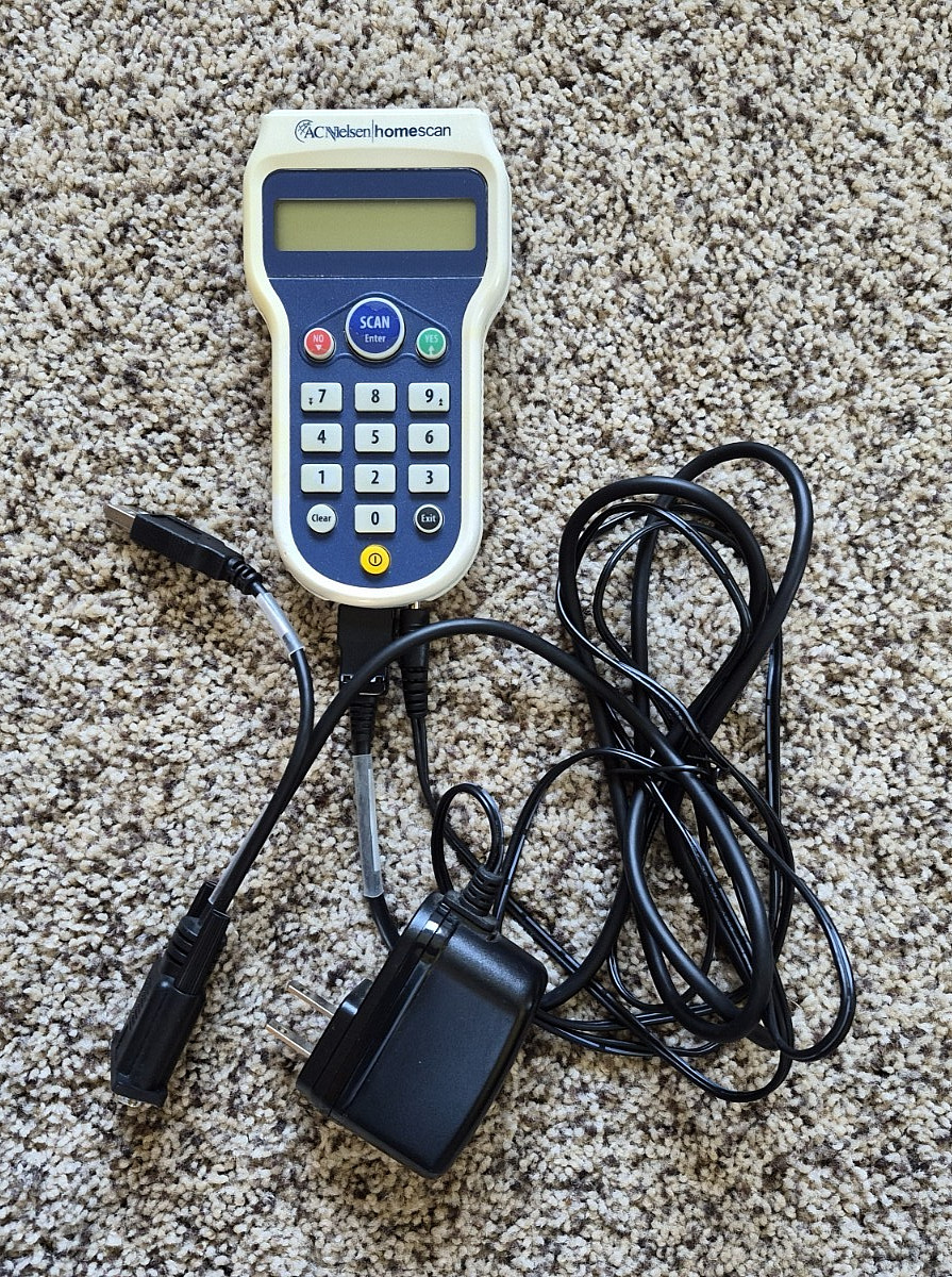 AC NIELSON HOMESCAN HANDHELD BAR CODE SCANNER w/ Cords -Original Box -Intermec