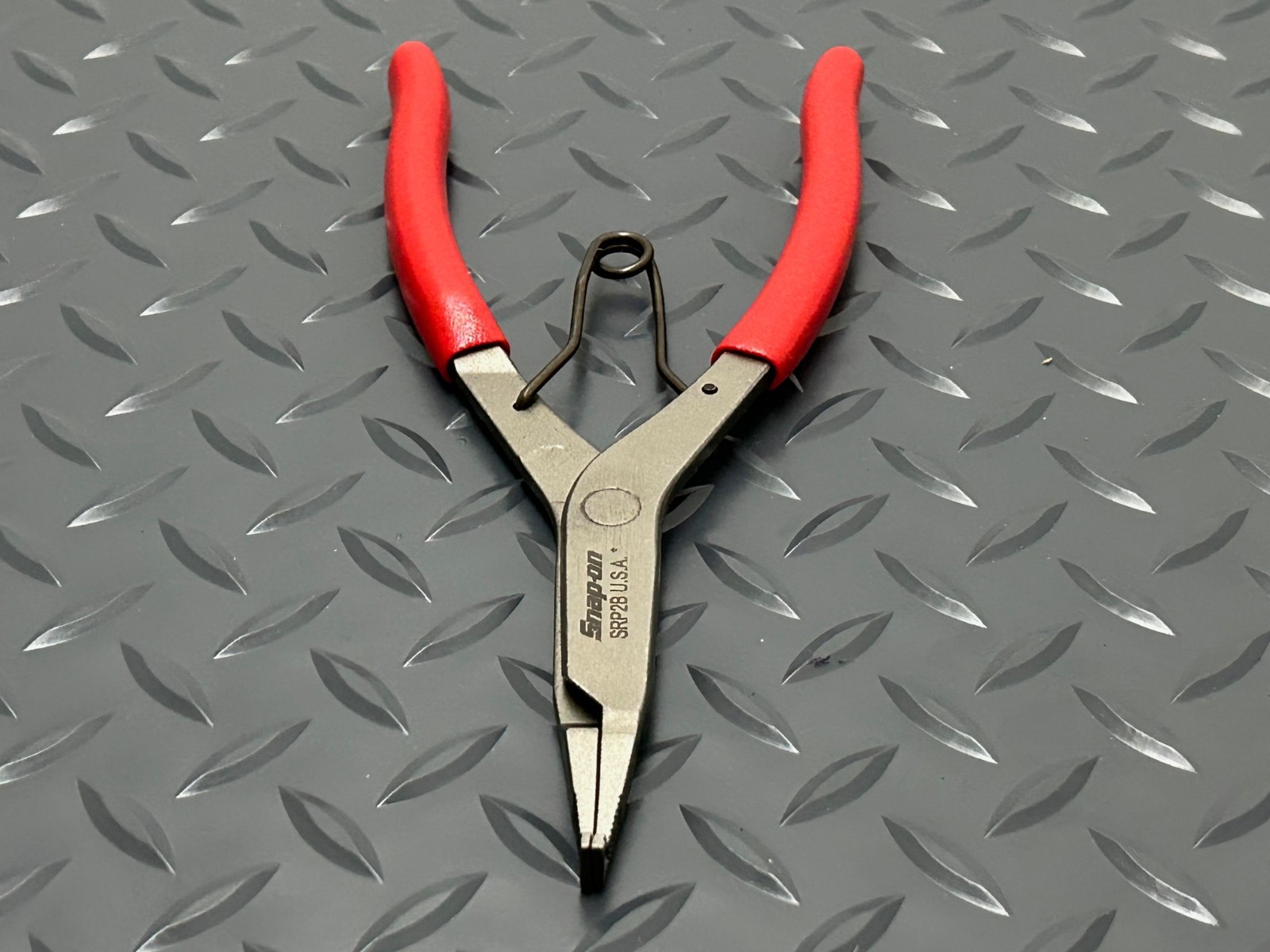Snap on USA SRP2B RED Soft Grip High Leverage Snap Ring Pliers Spring Loaded NEW