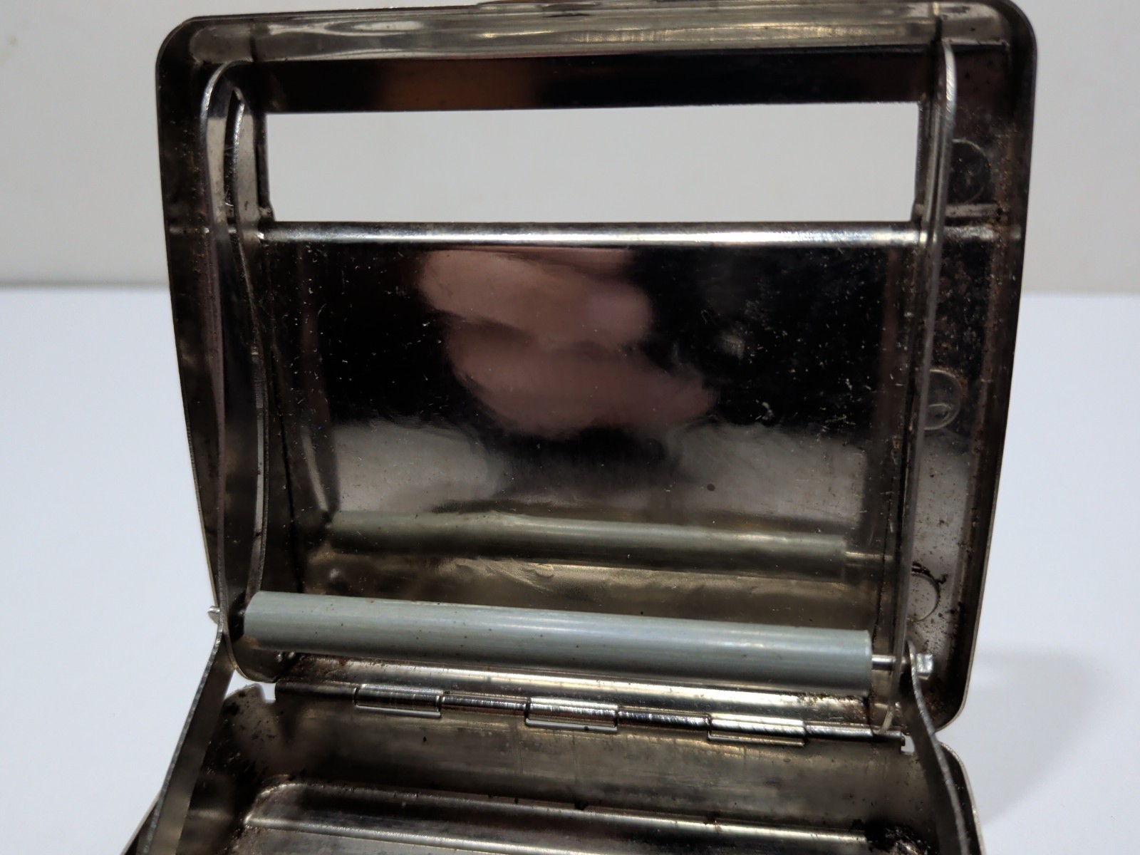 ✨USED✨Automatic Cigarette Rolling Machine Metal Box Cigarette Case SKULL etching