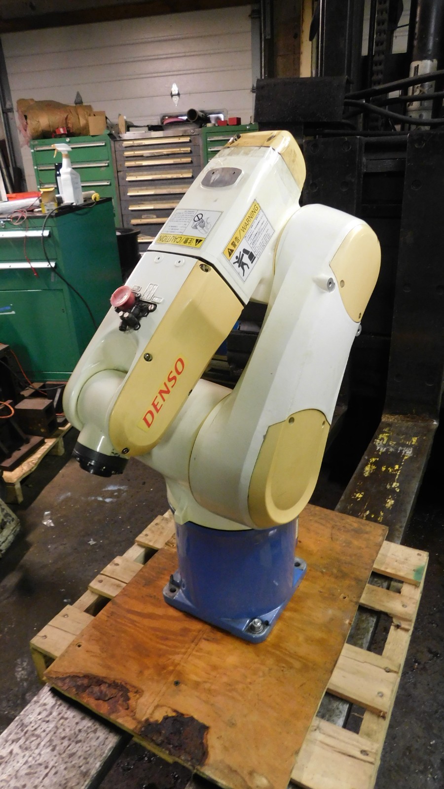 Denso VS-6556E/GM 6-axis Robot arm - With Controller