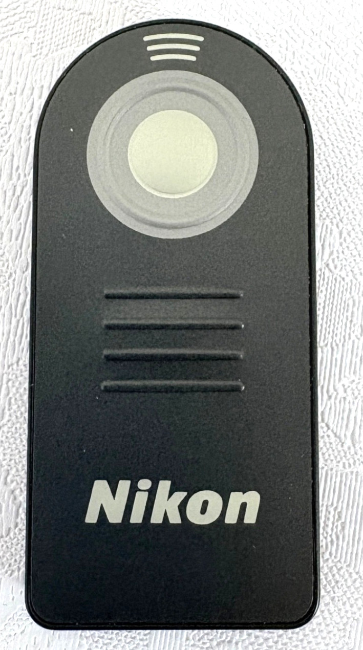 Nikon ML-L3 Wireless Remote Control for Camera EUC