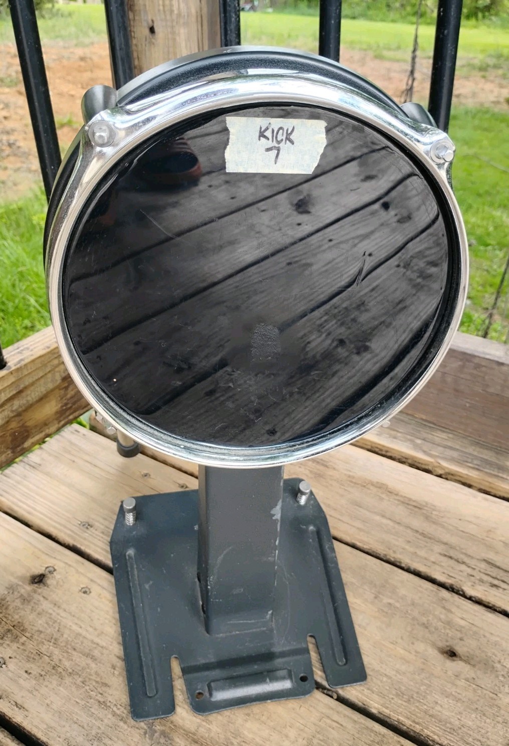 Alesis 8” Kick Drum Pad Trigger