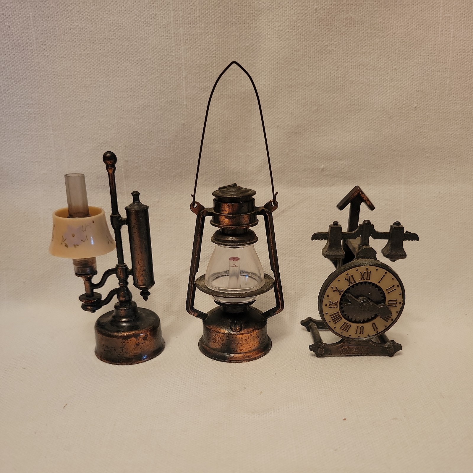 Lot 3 Vintage Collectible Die Cast Metal Pencil Sharpeners Scale Lamp Lantern