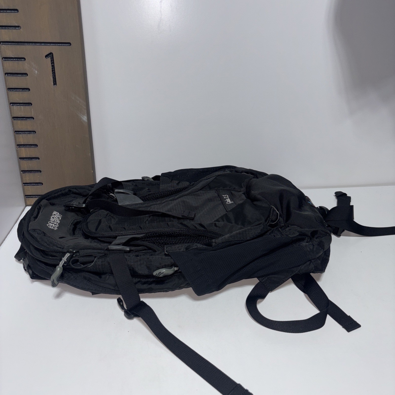 KOLON SPORT 25 lightweight, functional daypack-backpack