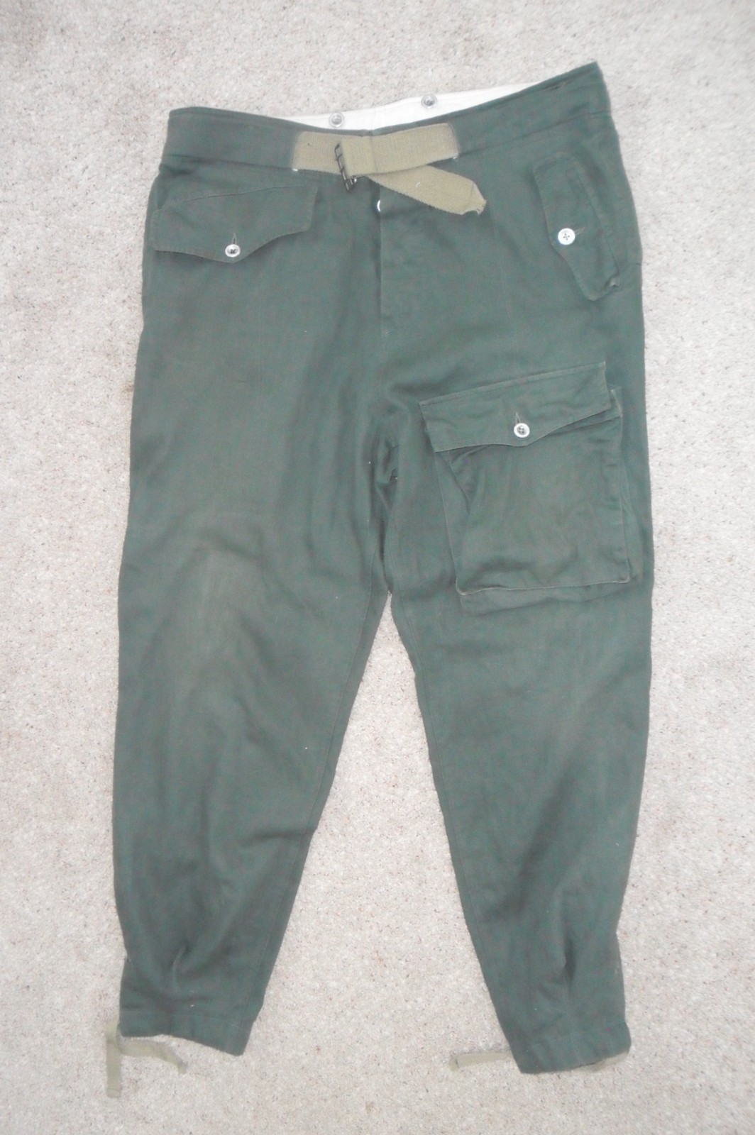 Repro WWII German Army, Heer Panzer Summer Hbt reed green Trousers size 38".