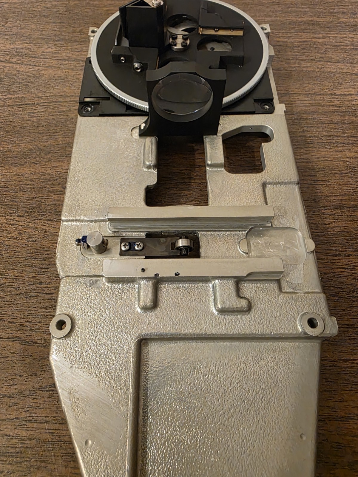 LEICA MICROSCOPE DMRE DMR DMRB INTERMEDIATE FLUORESCENCE FL FILTER CAROUSEL