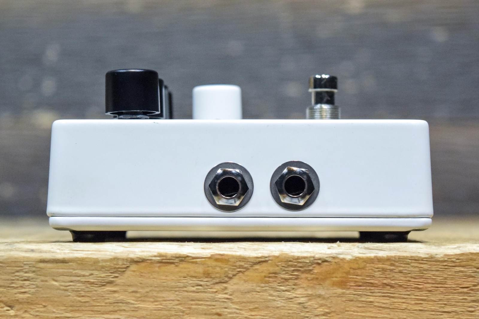 Electro-Harmonix Mel9 Tape Replay Machine Mellotron Emulation Effect Pedal