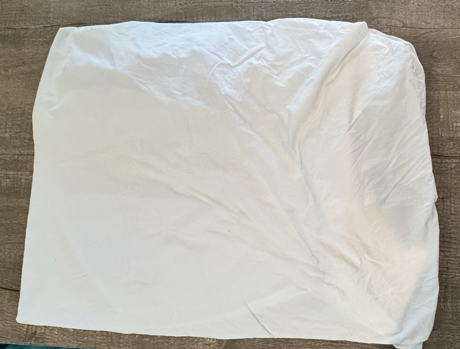L.L.Bean Queen Fitted Sheet 100% Cotton White Solid, 2 Small Stains 60"X80"+15".