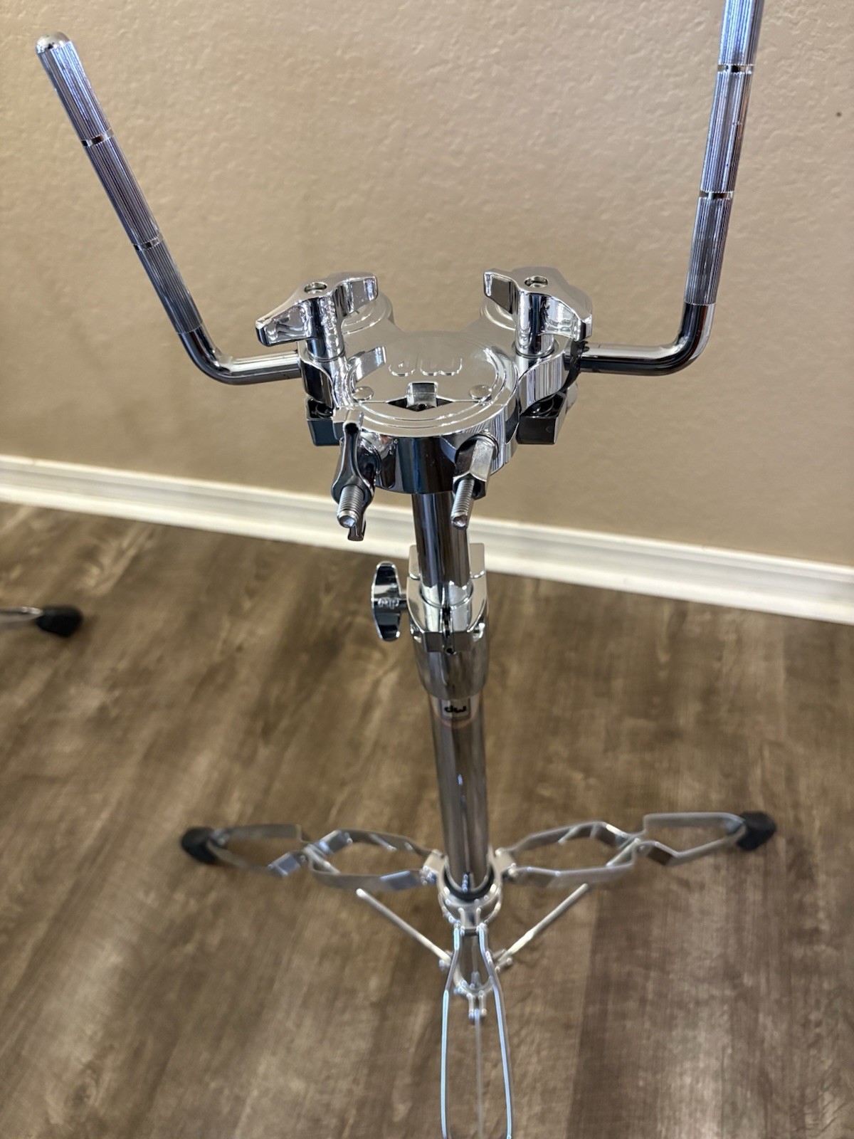 DW 9900 Heavy-Duty Tom Stand