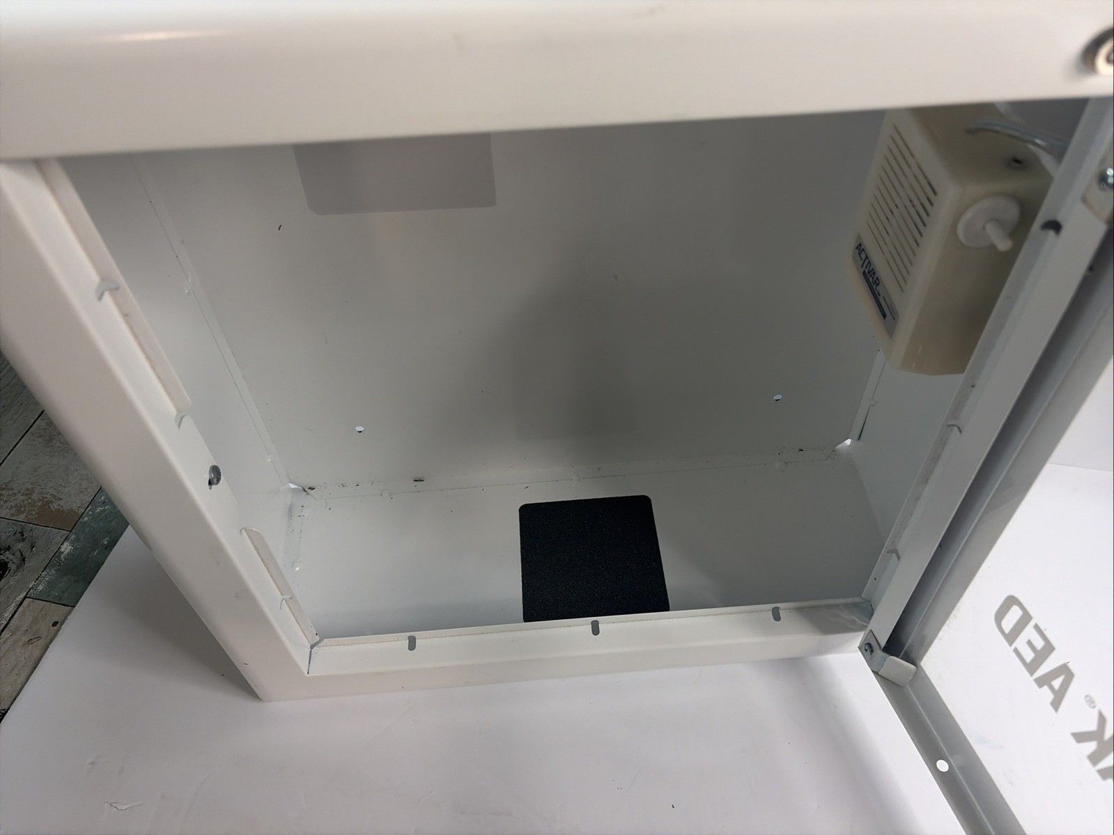 LifePak AED Cabinet