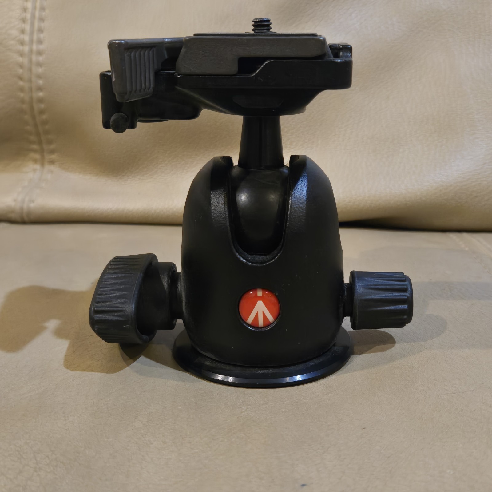 Manfrotto 496RC2 Compact Ball Head with Quick Release Plate
