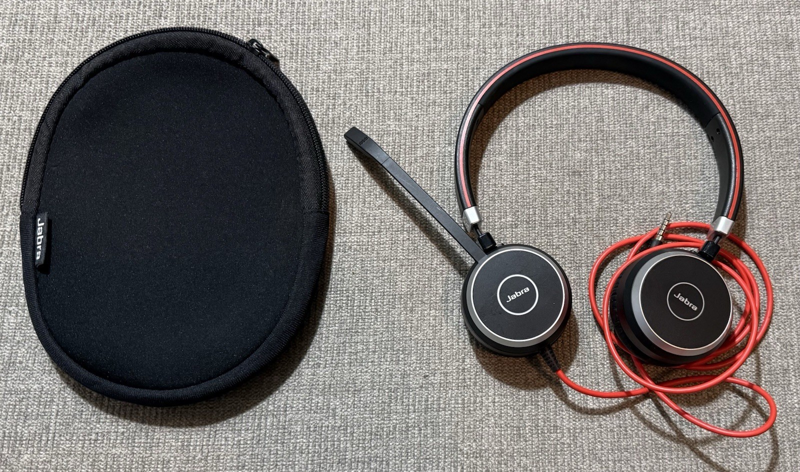 Jabra Evolve HEADSET 40 Stereo UC Wired USB/3.5mm HSC017 W/ Case - FREE SHIPPING