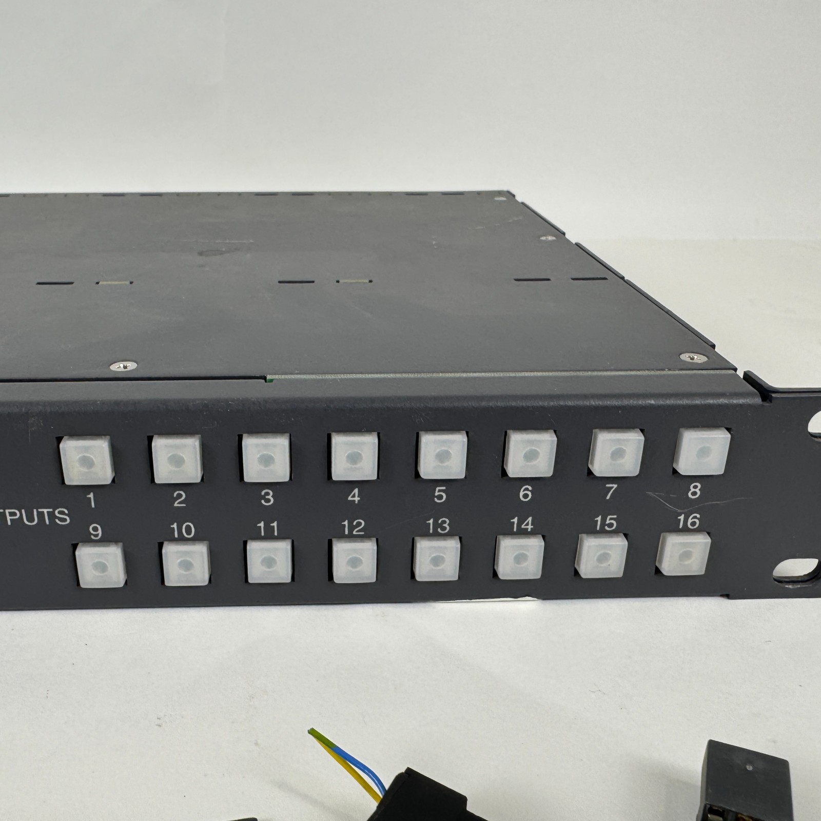 PESA Switching Systems OCELOT Mainframe Assembly Broadcast Router – Untested