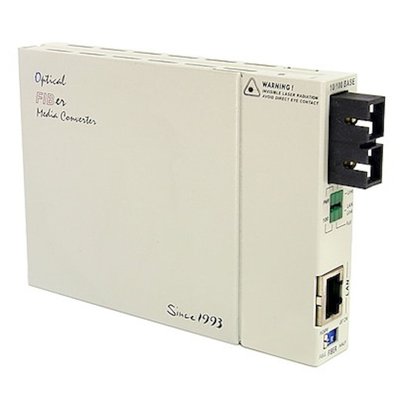 StarTech 10/100 Mbps Fiber to Ethernet Converter RJ45 #ET90110SC