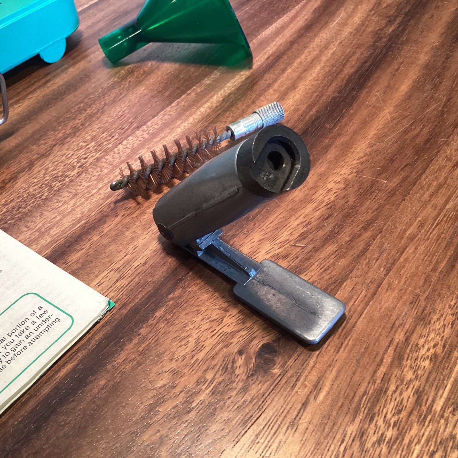 Vtg RCBS Model 10-10 Reloading Beam Scale + Lee Priming Tool + RCBS Funnel