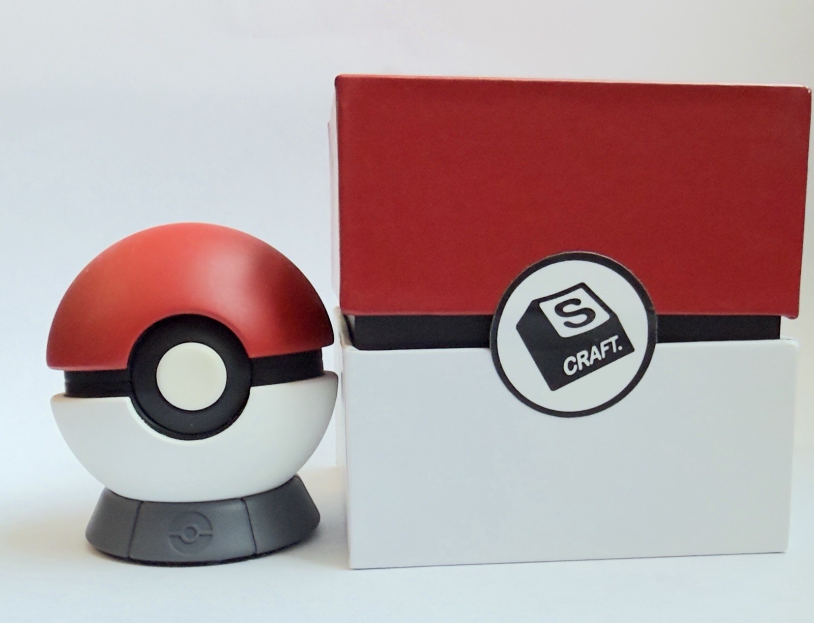 S-Craft Classic Poke Ball Pokémon Keycap Holder - Non Light-up Version