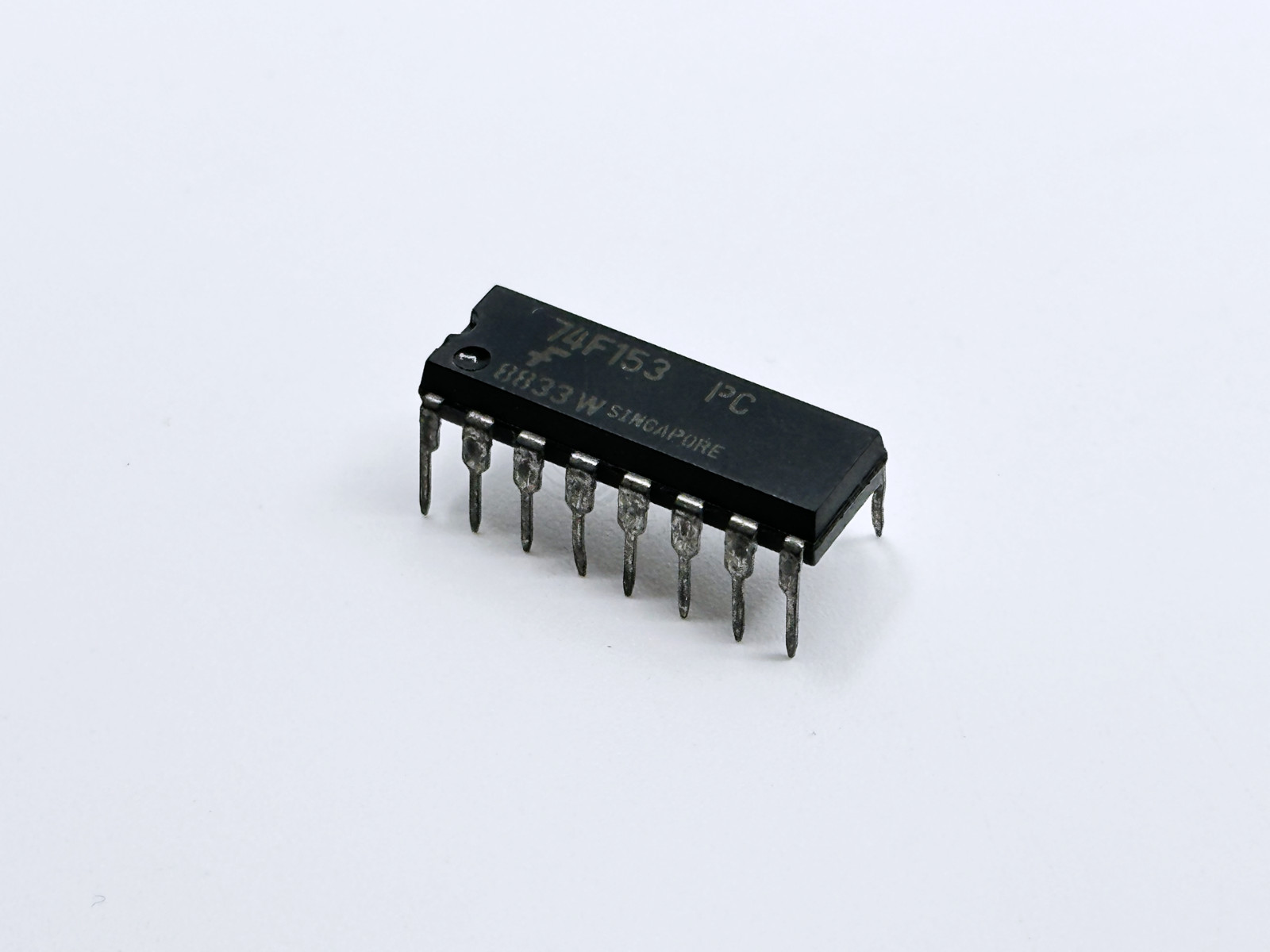 74F153PC Fairchild Fast Dual 4-to-1 Multiplexer Data Selector IC DIP-16