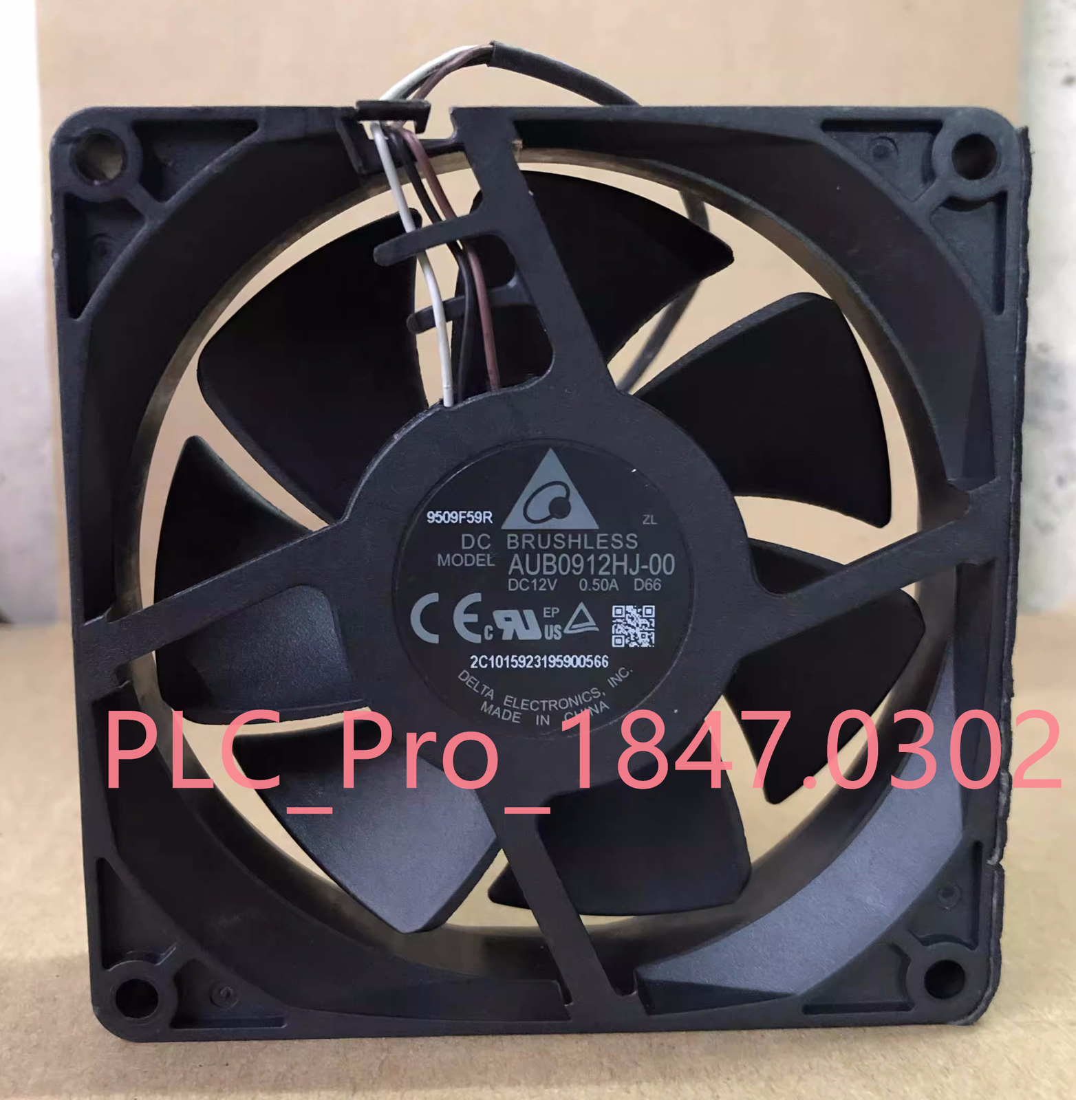 1PCS NEW Delta AUB0912HJ-00 90*90*25mm DC12V 0.5A 3PIN Projector Cooling Fan