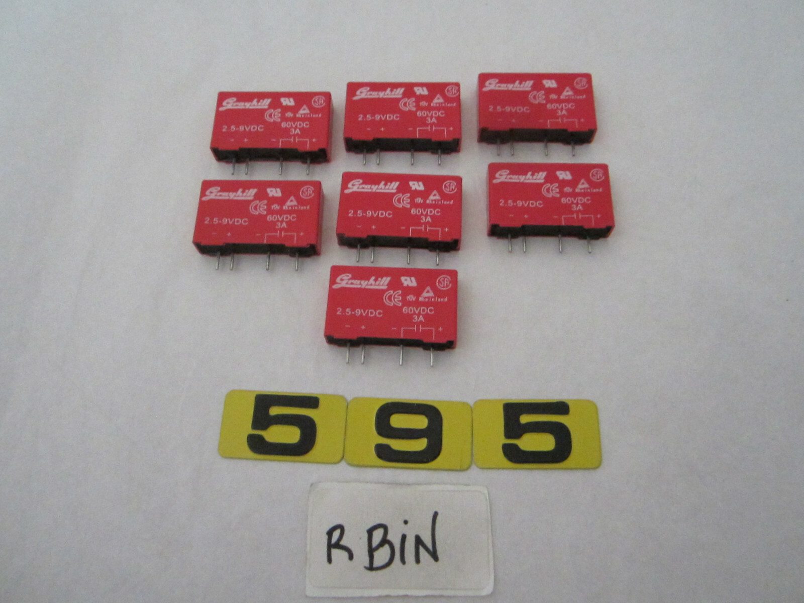 GRAYHILL 70M-0DC5B OUTPUT MODULE    LOT OF 7