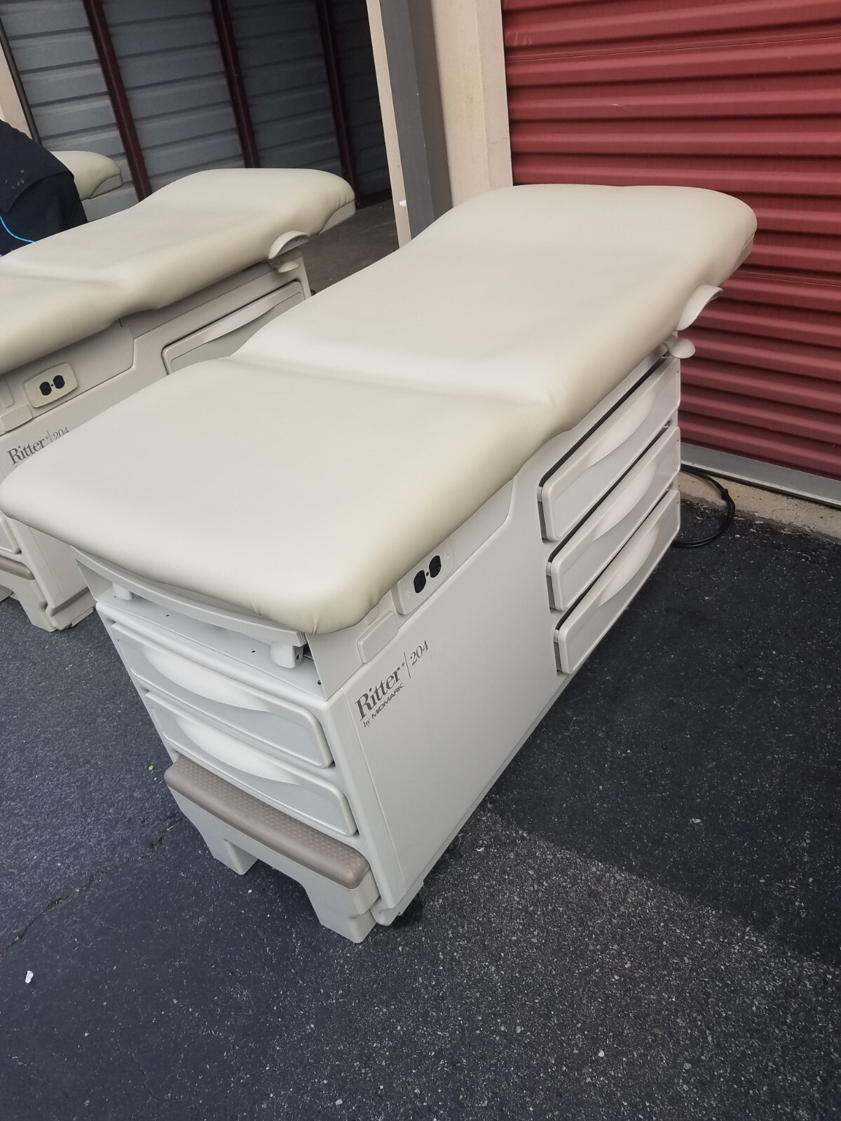 Ritter Midmark Exam Table Model 204 New Creme Upholstery ea Premier Used Medical
