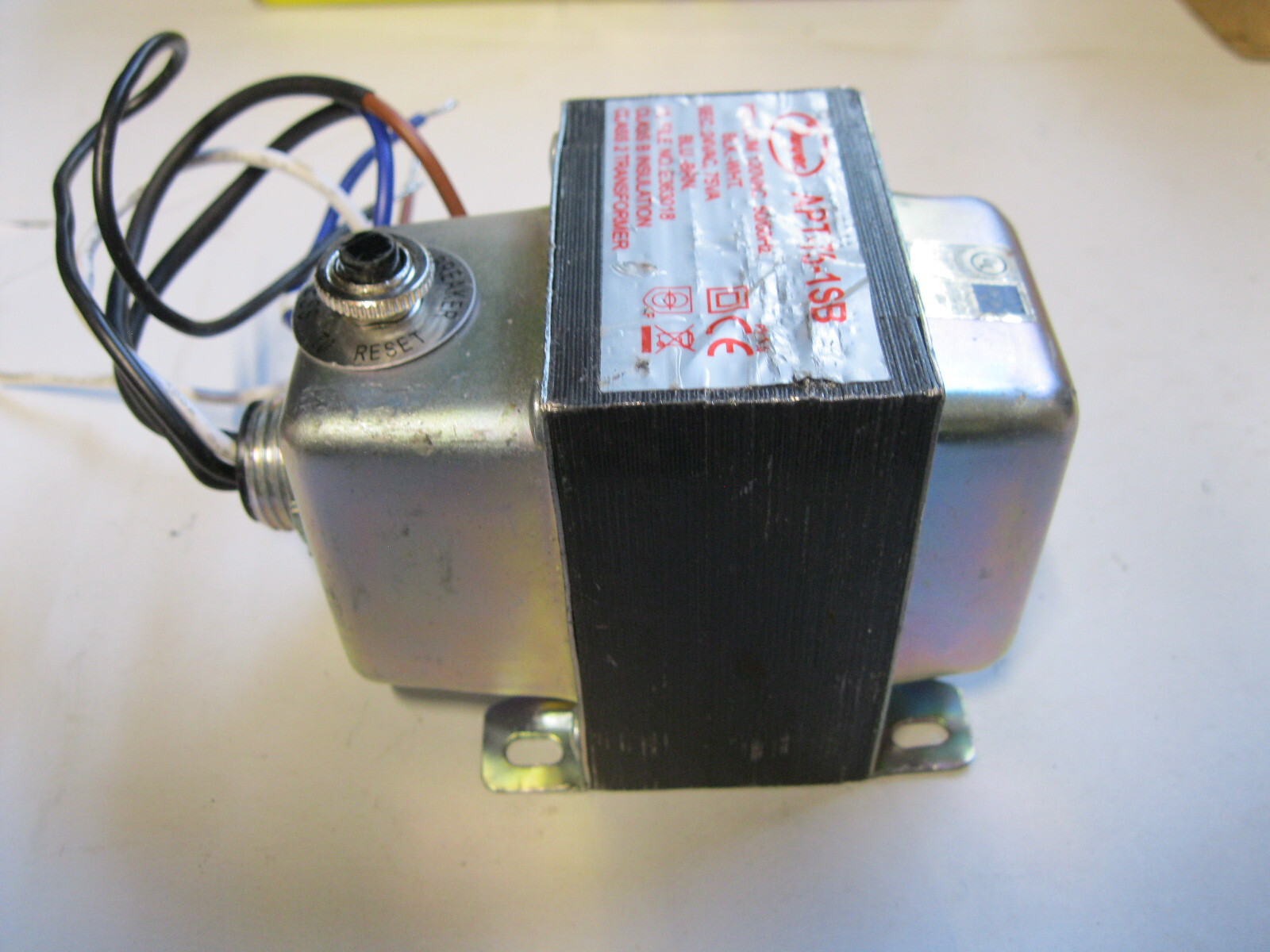 Dwyer APT-75-1SB Transformer New Out of Box Free Shipping!