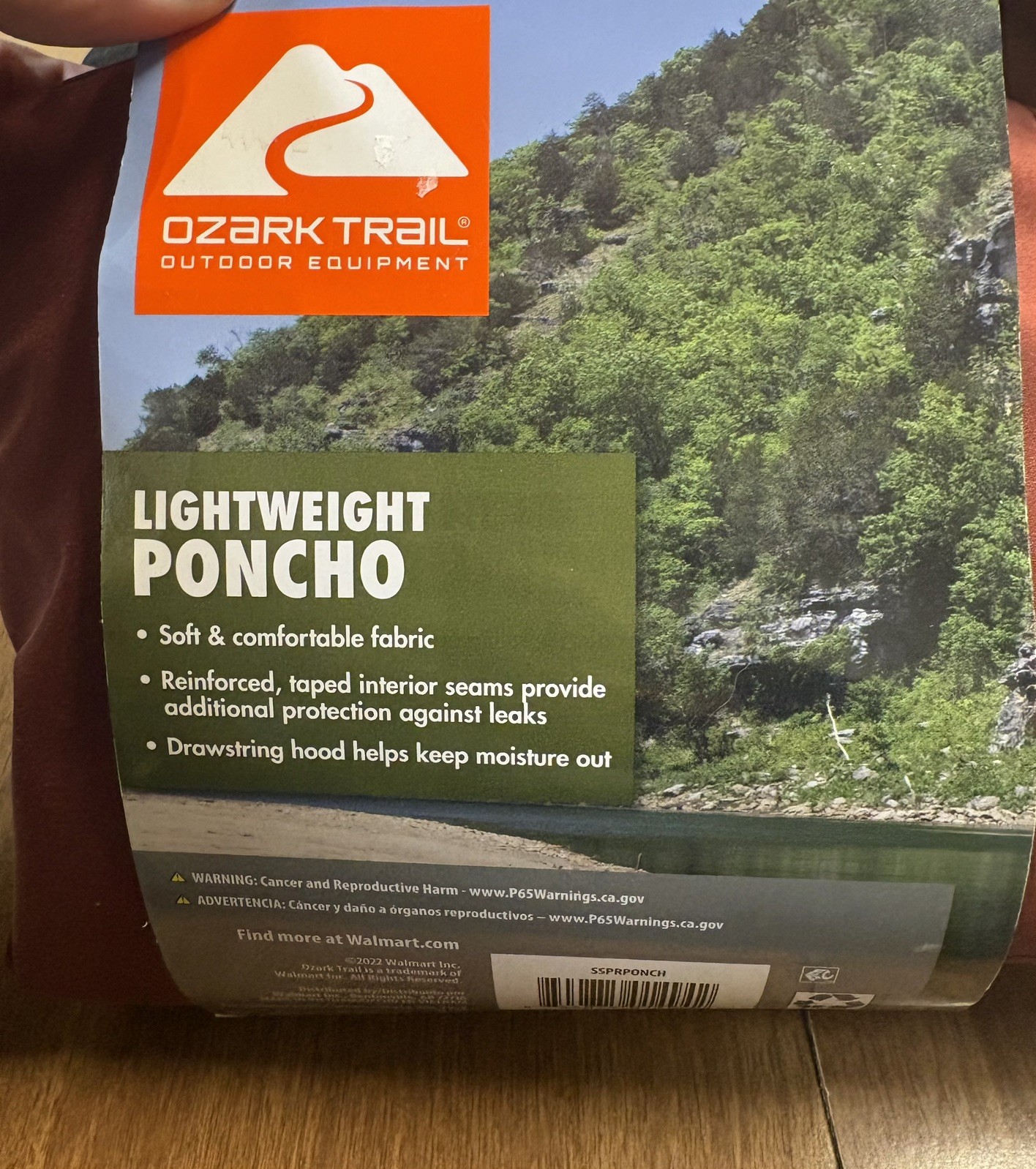 (New) OZARK TRAIL ADULT RED RAIN PONCHO  ONE SIZE FITS MOST