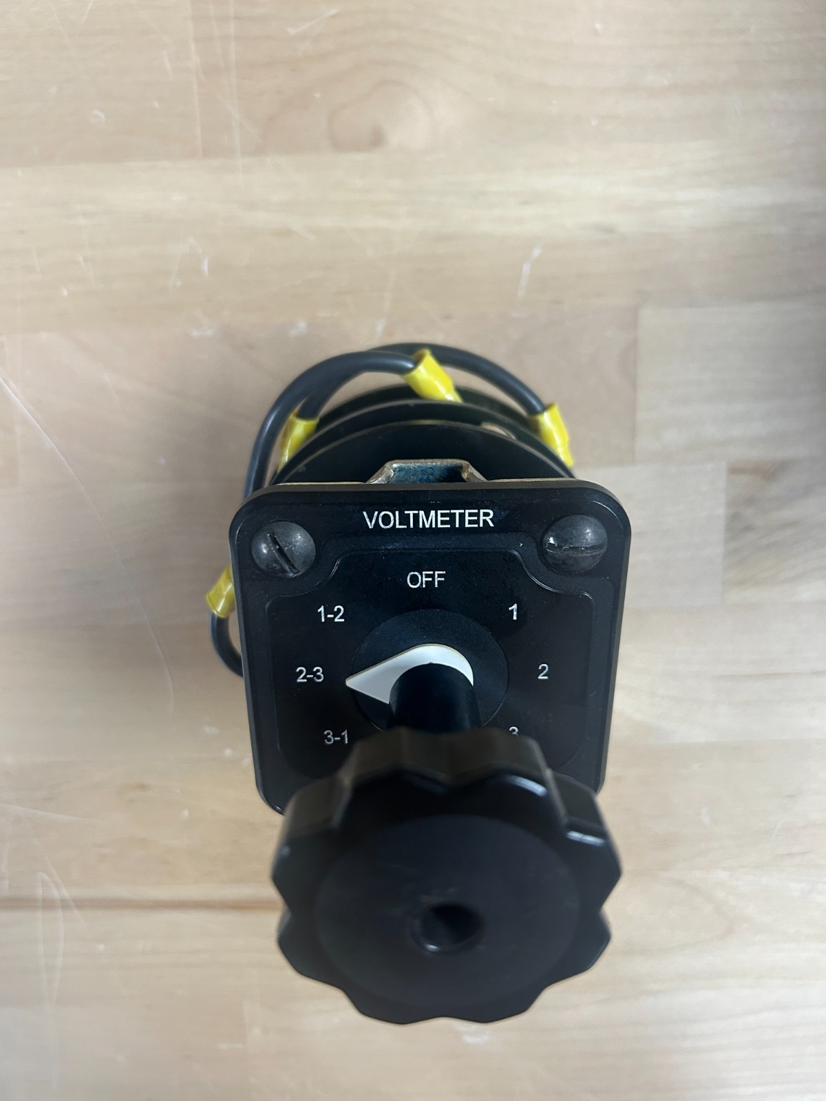 Electro Switch 2405C Voltmeter Series 24