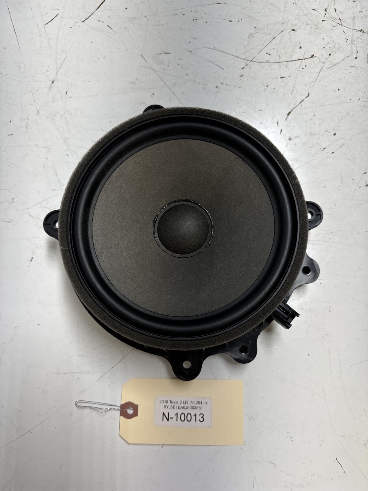 Tesla Model Y/3 Front Door Speaker Left or Right 1079744-00-E 10013 B42
