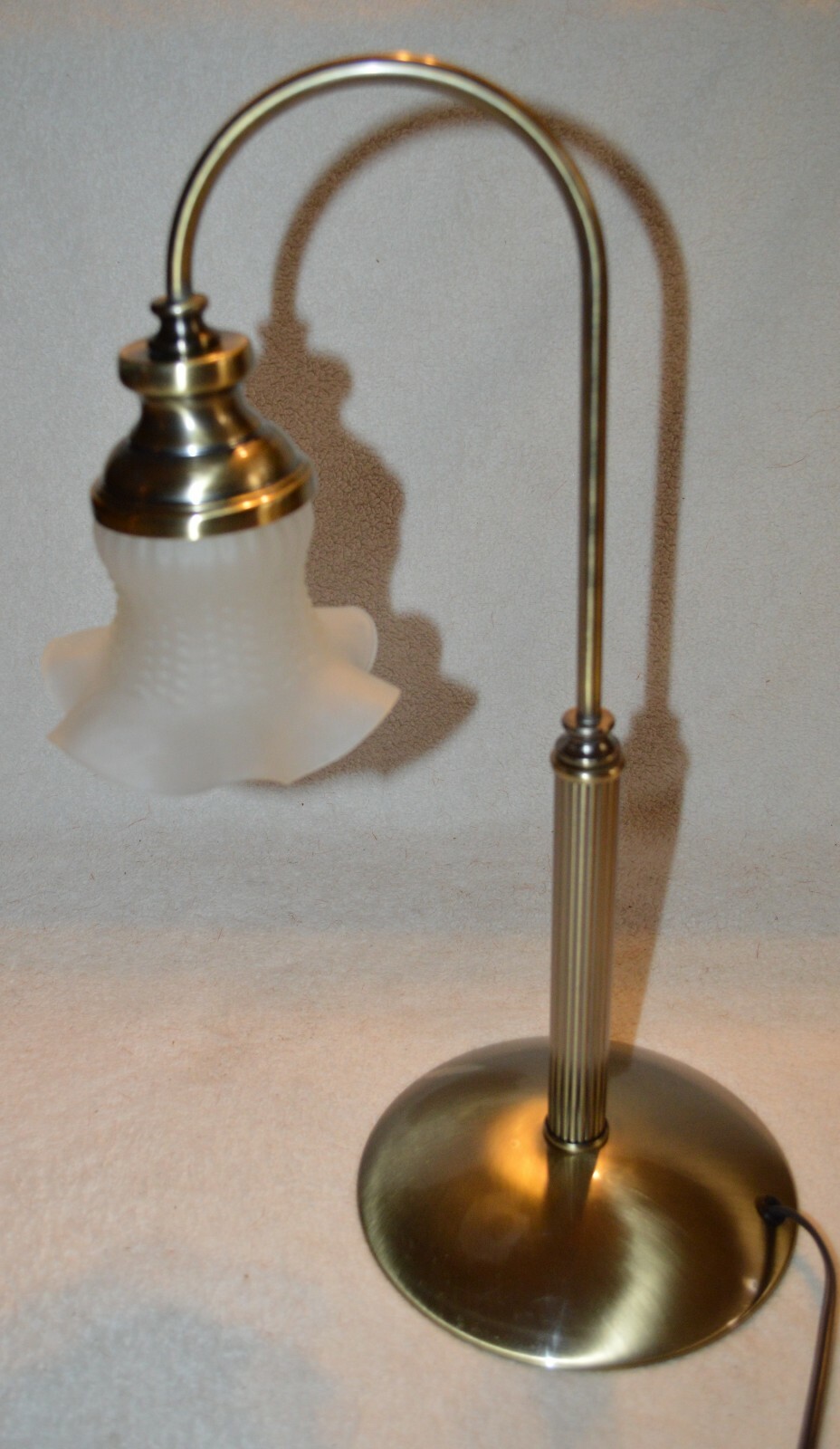 GOOSENECK RUFFLED SHADE DESK TABLE LAMP