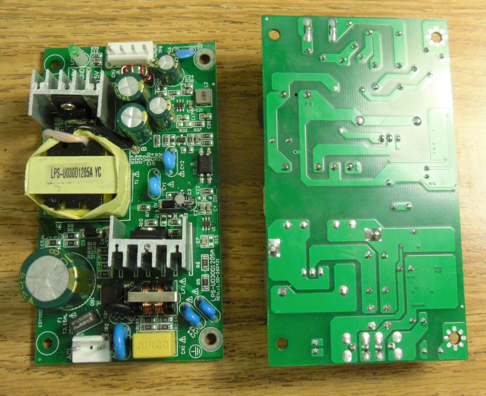 12Volt & 5Volt  30Watt AC/DC Switching Power Supply - ETOPower LPS-U30D01205A