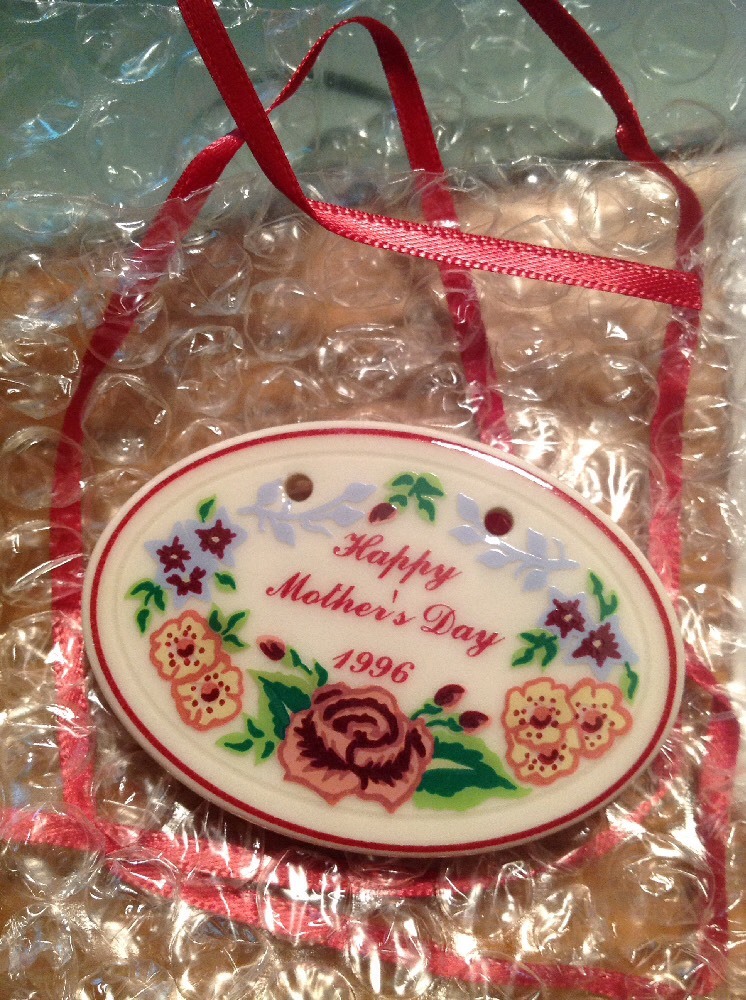 Longaberger 1996 Happy Mother's Day Tie On
