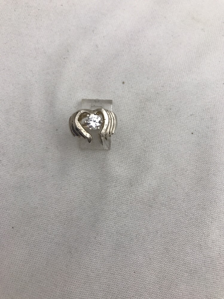 Sterling Silver .925 5.5m Round Solitaire Abstract Heart Shaped Ring