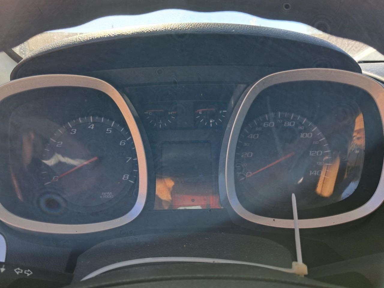 EQUINOX 2014 Glove Box 4825898