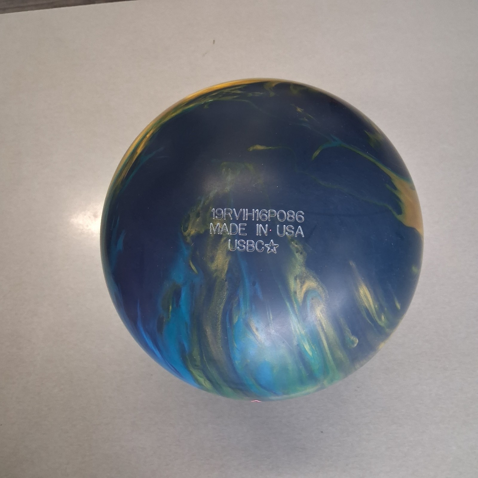 Roto Grip Halo Vision 1ST QUALITY bowling ball 15 LB. NEW IN BOX! #086
