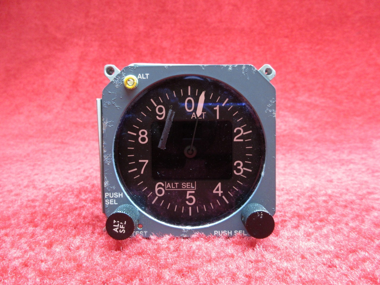 Innovative Solutions Air Data Display Unit 24-28V PN 9D-80130-32, 9B-03508-7