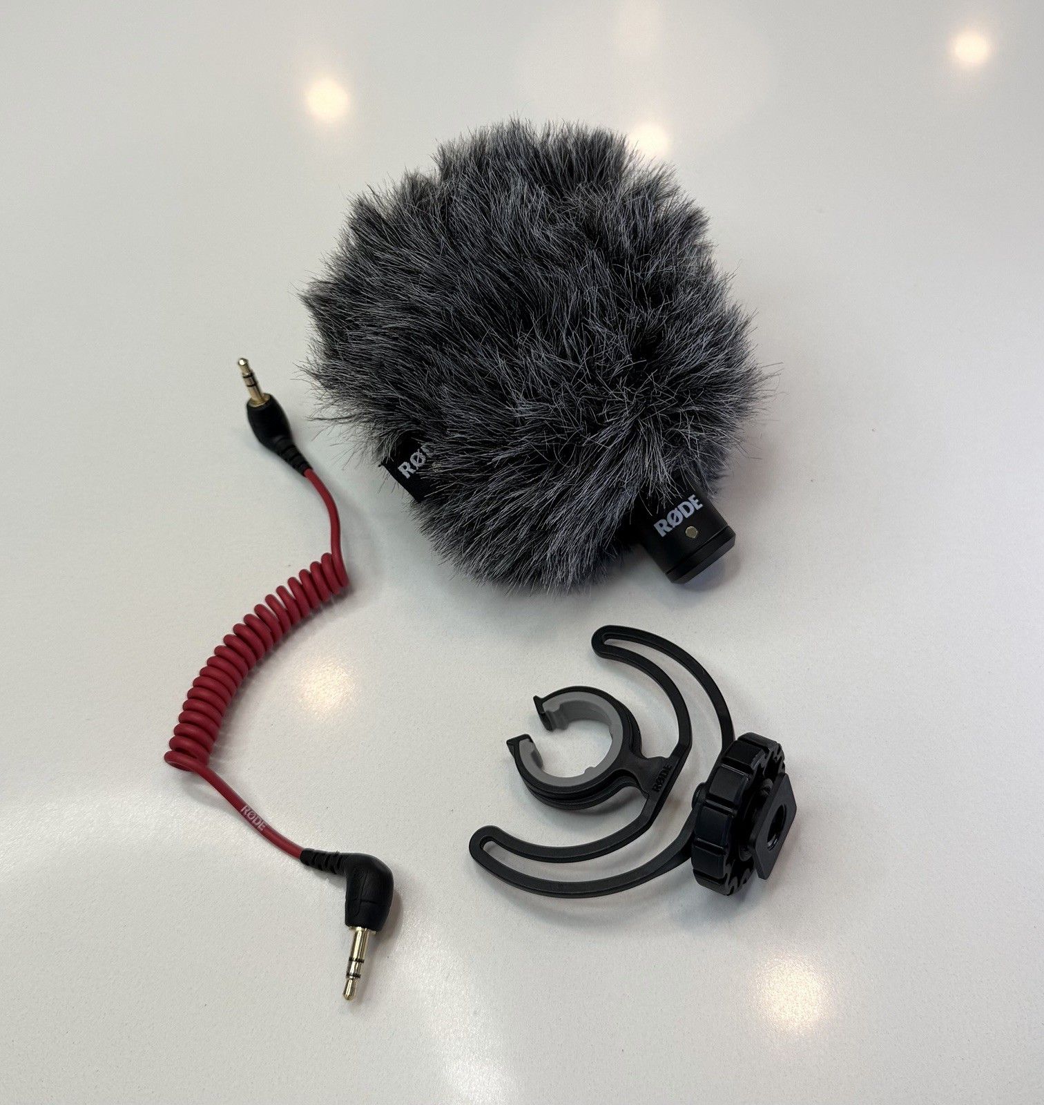 Rode VideoMicro Compact On-Camera Microphone with Windscreen, Cable, Mount