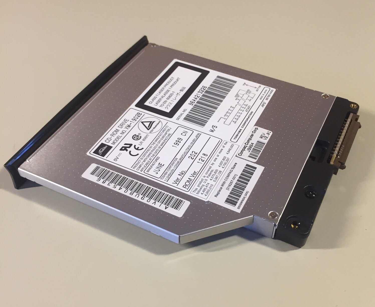 Vintage Compaq Computer CD-ROM Drive J9064