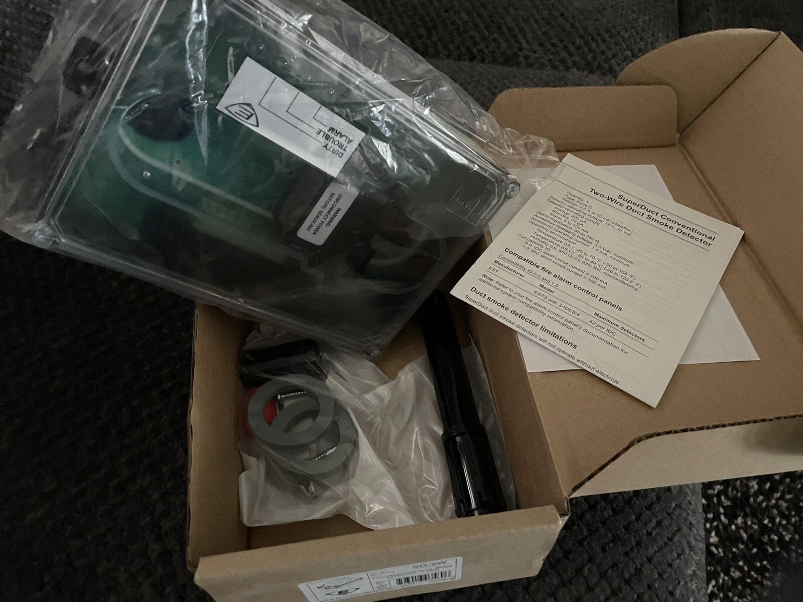 EDWARDS SuperDuct Conventional SD-2W Duct Detector, 2-Wire