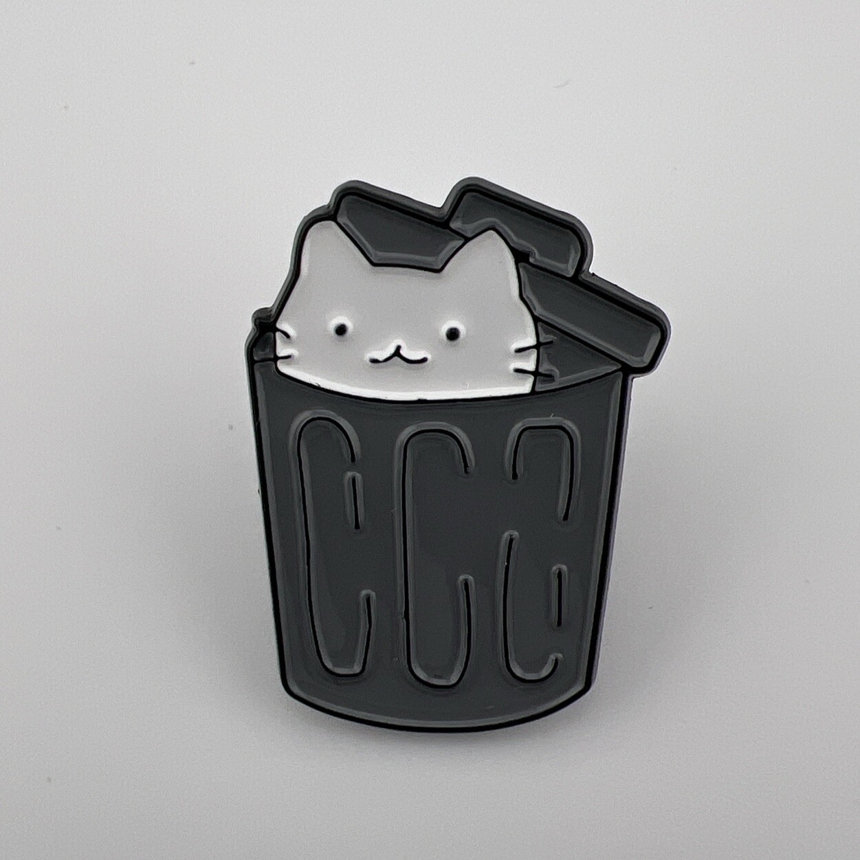 Cute Cat Peeking Out Of A Garbage Can Metal Pin Flare Cat Lovers Gift. Used
